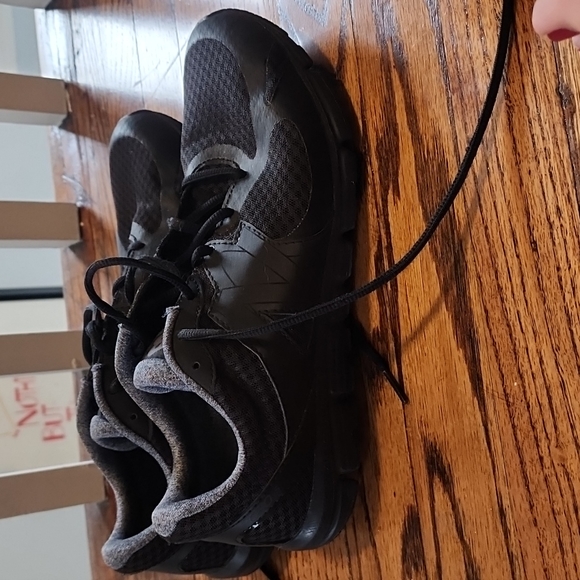 EUC new balance running shoes - Picture 5 of 5